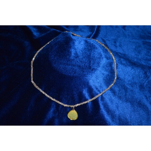 Crystal Beaded Necklace With Light Green Tear Drop Gold Tone Pendant Stretch - Picture 2 of 7